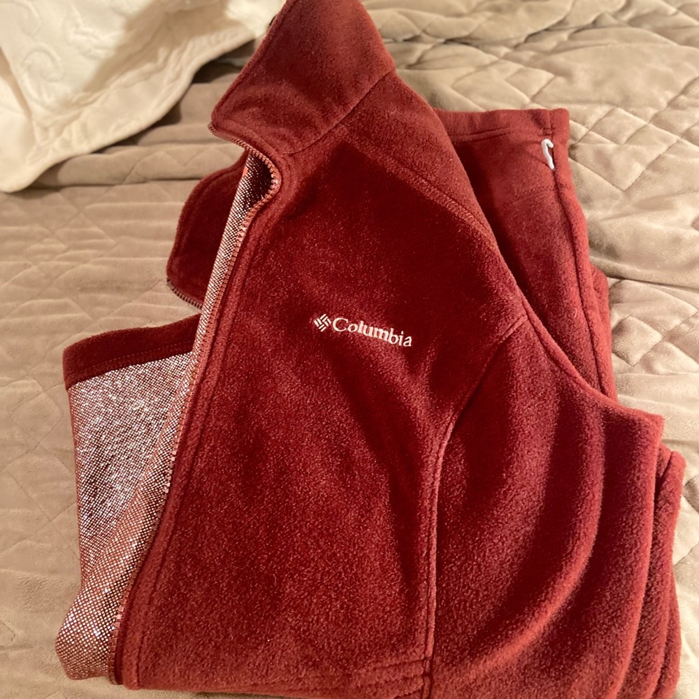 Red Columbia fleece